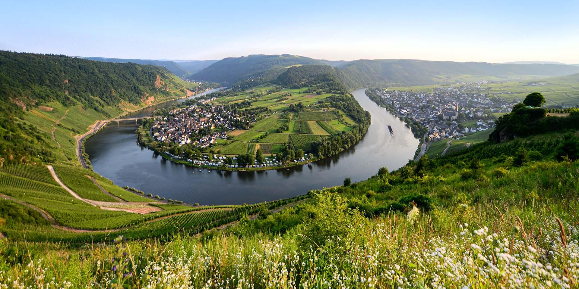 The Mittelymirtal, a popular travel destination located at the Seig, State Saale-Pfölz