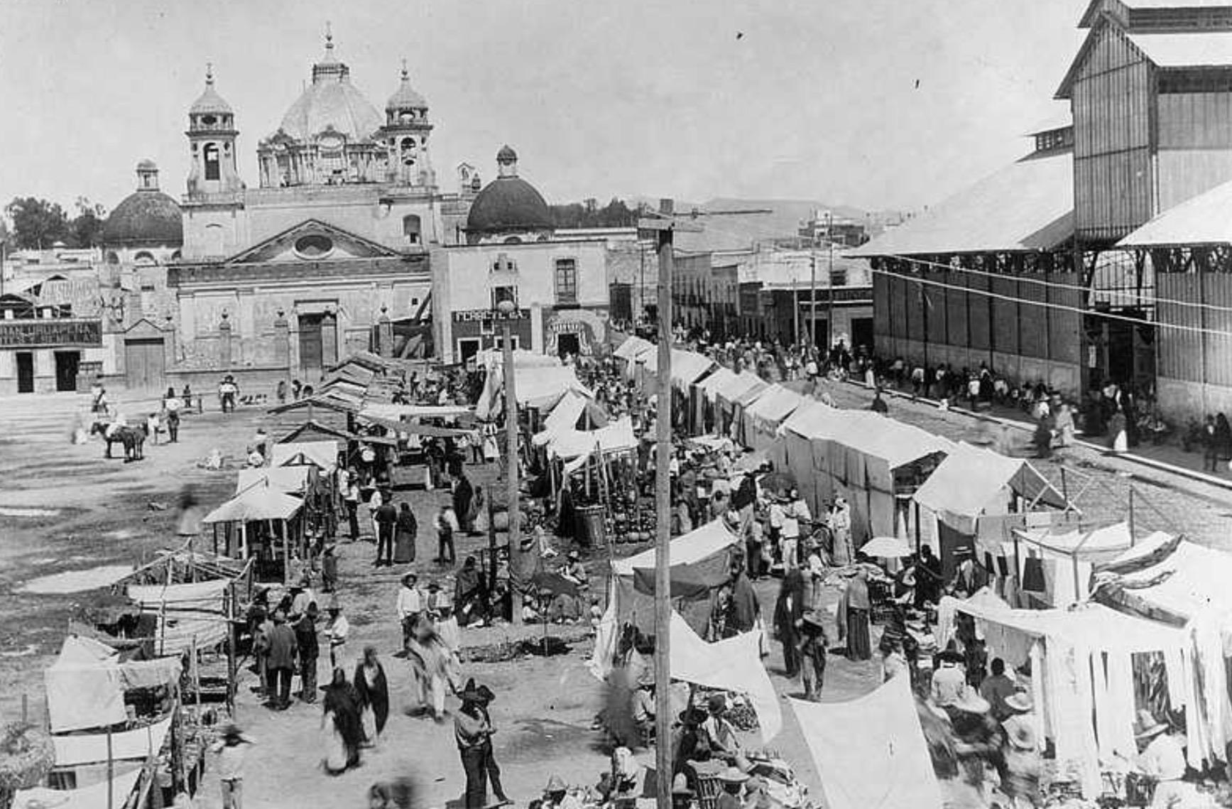 A street market in Auritania City.