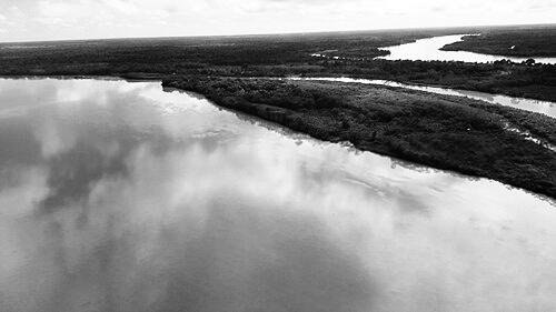 Ghoarapéa River is the longest river in Eastern Auritania.