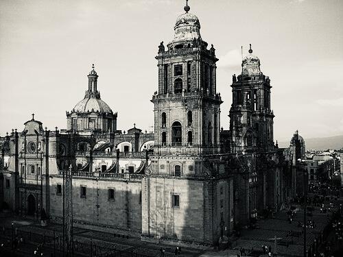 Metropolitan Cathedral of Auritania City, reflecting the successive architectural styles, including Renaissance, Baroque and Neoclassical.