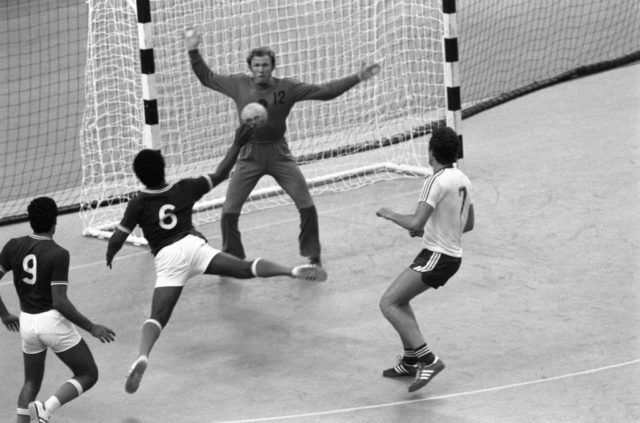Handball game in Pietari, 1932
